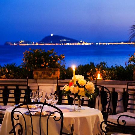 Grande Albergo Miramare Formia Bagian luar foto