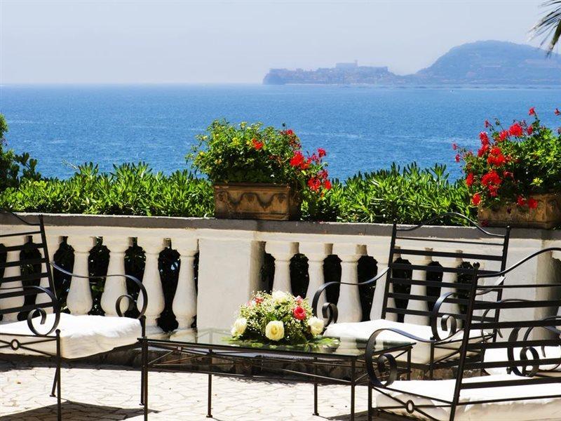 Grande Albergo Miramare Formia Bagian luar foto