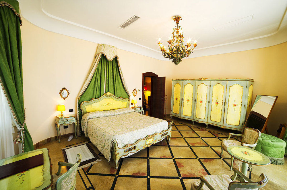 Grande Albergo Miramare Formia Bagian luar foto