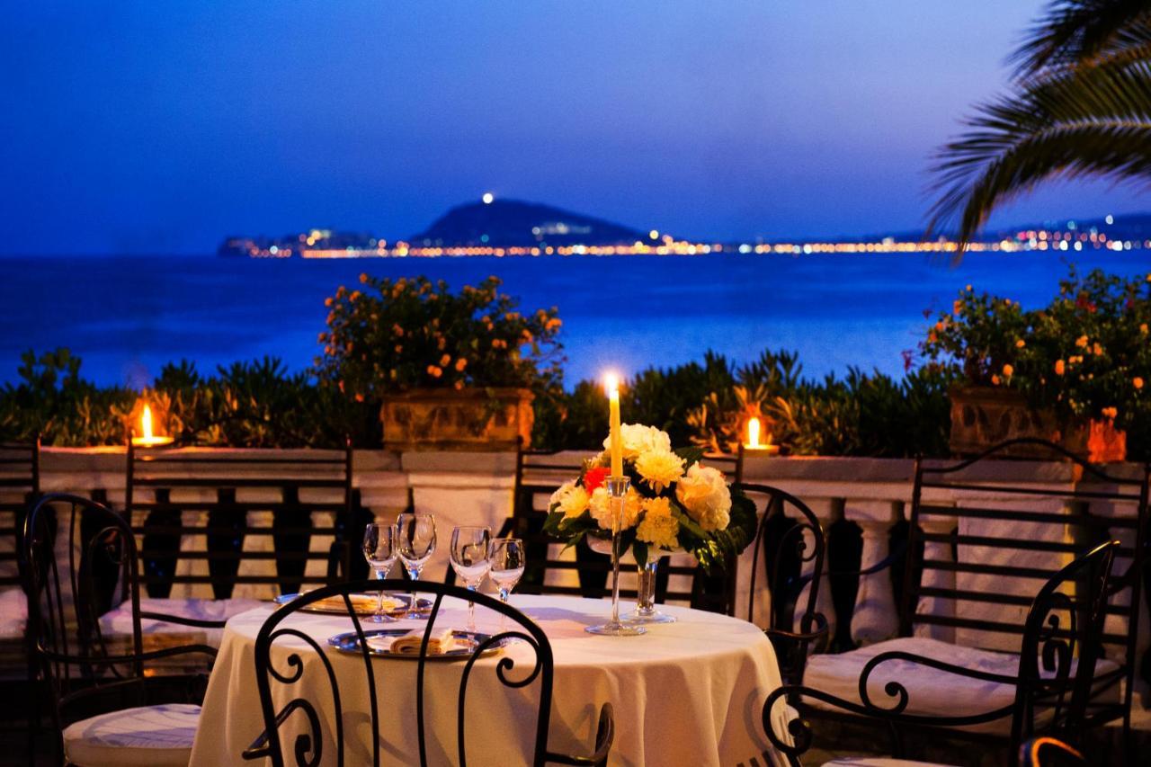Grande Albergo Miramare Formia Bagian luar foto